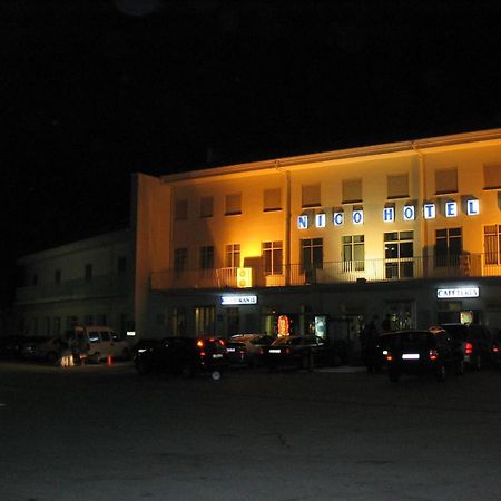 Hotel Nico Medinaceli Buitenkant foto